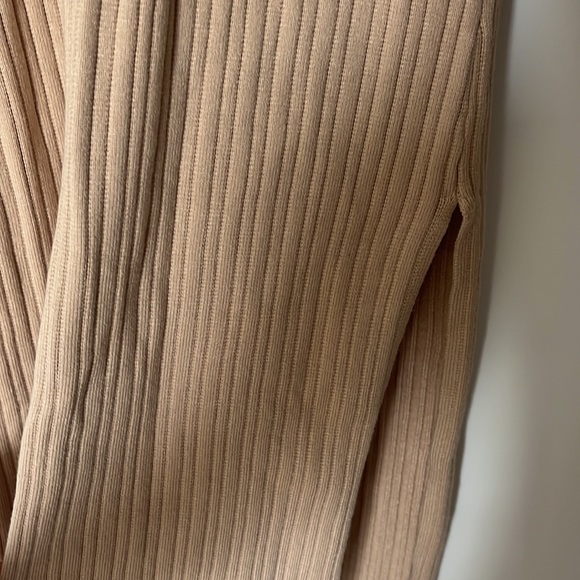 Sweater dress for fall - Picture 2 of 3